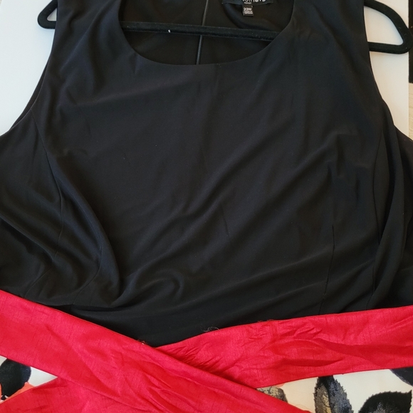 Madison Leigh high-low dress - Picture 1 of 5